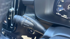 Volvo Xc40 2.0 B4P R DESIGN 5dr Auto Petrol Estate